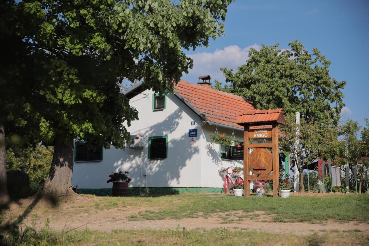 Apartment Amigo Sirova Katalena Экстерьер фото
